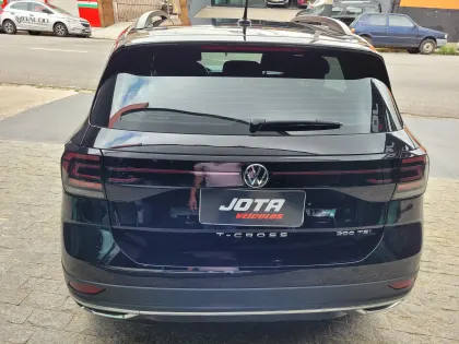 VOLKSWAGEN T-CROSS 1.0 200 TSI TOTAL FLEX COMFORTLINE AUTOMÁTICO