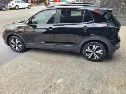 VOLKSWAGEN T-CROSS 1.0 200 TSI TOTAL FLEX COMFORTLINE AUTOMÁTICO
