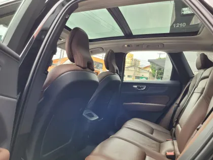 VOLVO XC60 2.0 T5 GASOLINA MOMENTUM AWD GEARTRONIC